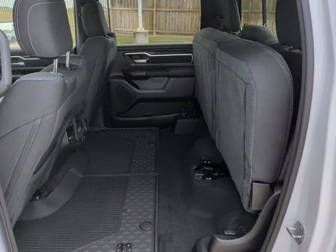 New 2026 RAM 1500 4x4 Crew Cab image 43