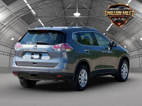 Used 2016 Nissan Rogue SV FWD image 9