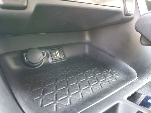 Used 2024 Toyota RAV4 LE AWD/4WD image 29