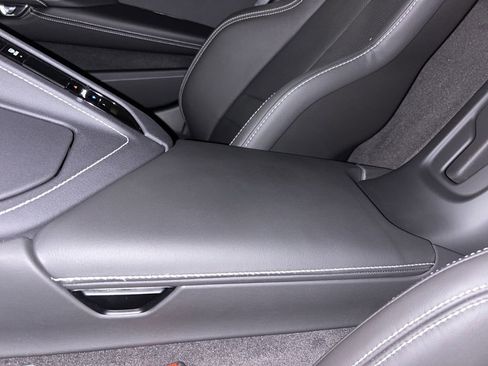 Used 2025 Chevrolet Corvette Stingray image 30