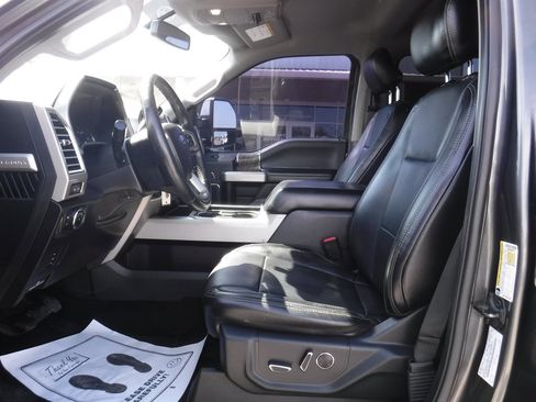 Used 2017 Ford F350 Lariat w/ Chrome Package image 14