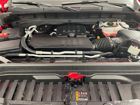 Certified 2025 GMC Sierra 1500 Elevation image 19