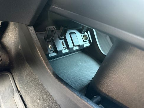 Used 2016 Honda HR-V EX image 29