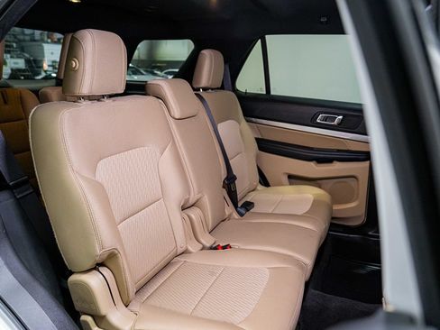Used 2016 Ford Explorer 4WD image 17