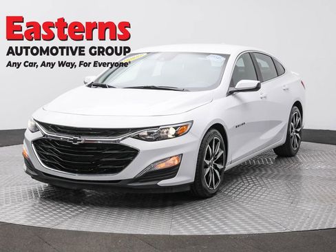 Used 2024 Chevrolet Malibu RS image 1