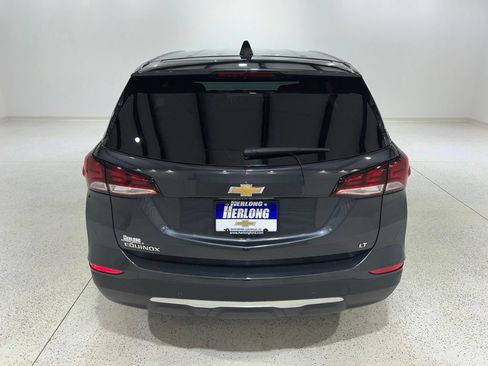Used 2023 Chevrolet Equinox LT FWD image 4