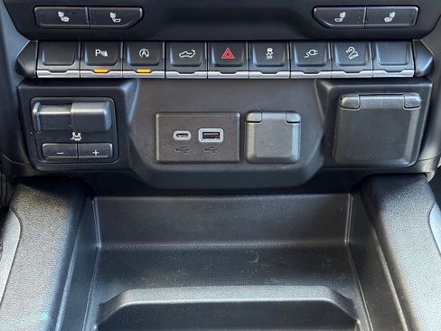 Used 2020 Chevrolet Silverado 1500 LT Trail Boss AWD/4WD image 26