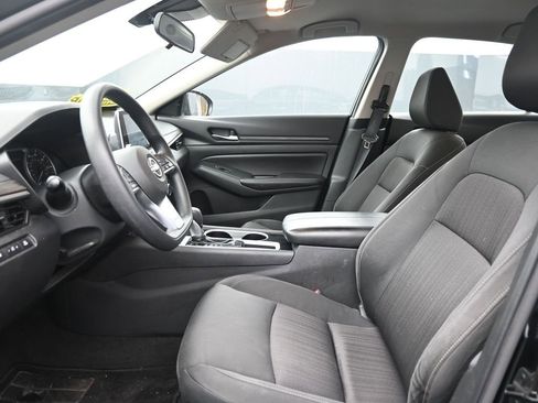 Used 2024 Nissan Altima 2.5 SV image 20