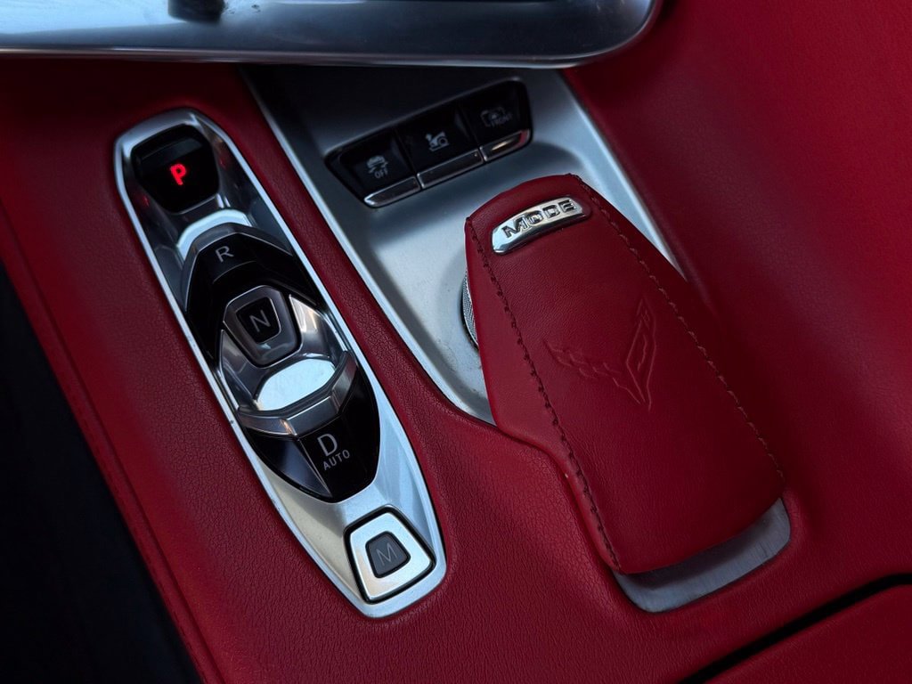 Used 2021 Chevrolet Corvette Stingray Preferred Cpe w/ Z51 Performance Package RWD image 19