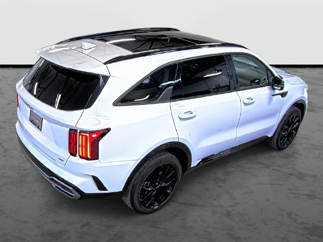 Used 2023 Kia Sorento SX AWD/4WD image 5