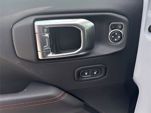 New 2026 Jeep Wrangler Unlimited Rubicon image 14