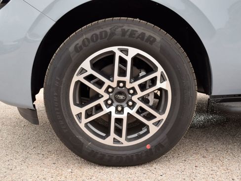 New 2026 Ford Expedition Active RWD image 27