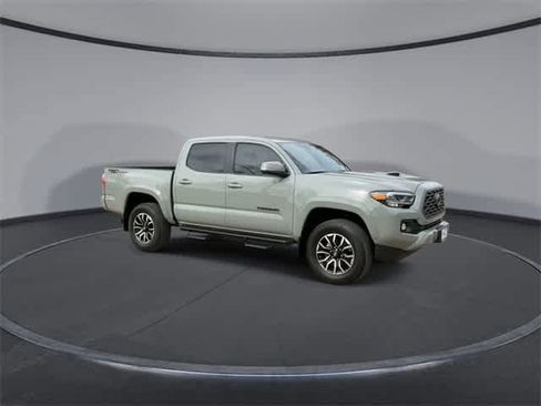 Used 2023 Toyota Tacoma TRD Sport w/ Technology Package image 2