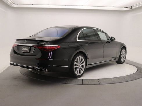 Certified 2022 Mercedes-Benz S 500 4MATIC image 5