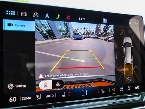 Certified 2025 Volkswagen Tiguan S FWD image 25