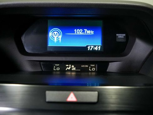 Used 2017 Acura ILX FWD image 20