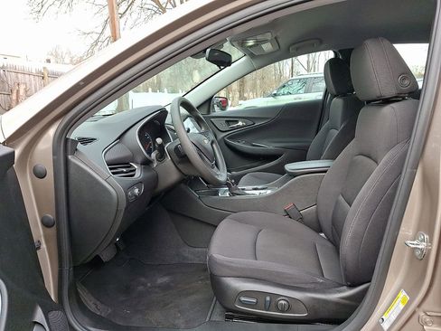 Used 2022 Chevrolet Malibu LT image 12