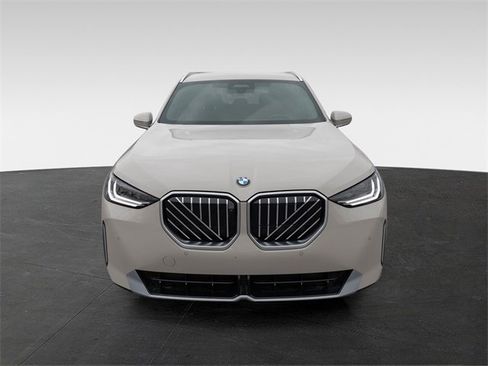 Used 2026 BMW X3 xDrive30 w/ Premium Package image 13