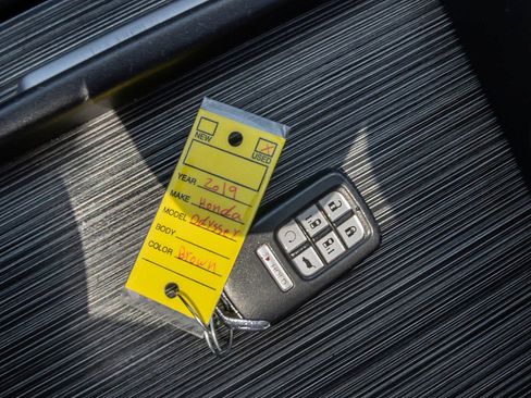 Used 2019 Honda Odyssey Touring image 32