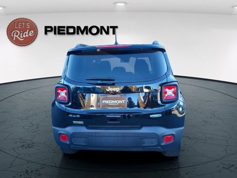 Used 2022 Jeep Renegade Latitude w/ Convenience Group image 8