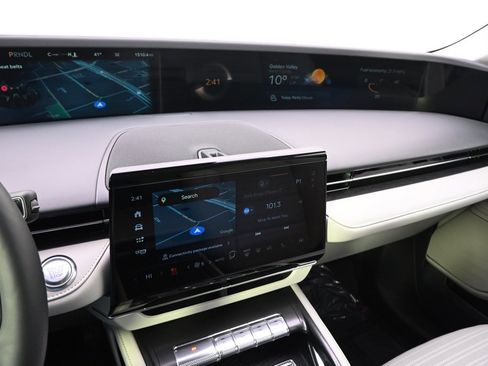 New 2026 Lincoln Nautilus Reserve image 28