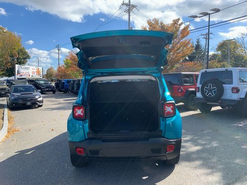 Used 2020 Jeep Renegade Latitude w/ Safety & Security Group II image 41