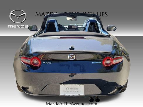 New 2026 MAZDA MX-5 Miata Club w/ Interior Package RWD image 10