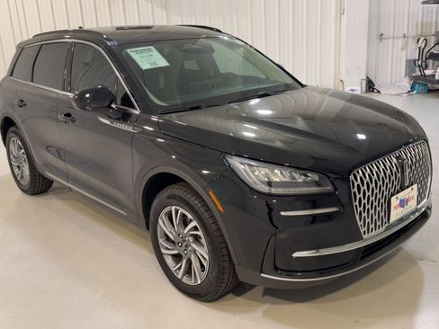 New 2026 Lincoln Corsair Premiere FWD image 3