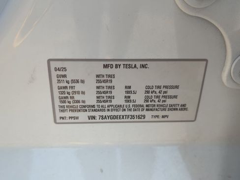 Used 2026 Tesla Model Y Long Range AWD/4WD image 2