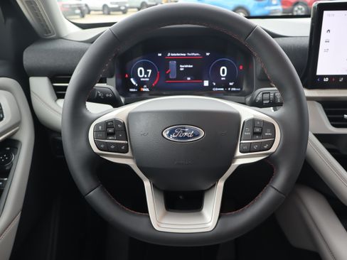 New 2026 Ford Explorer Active w/ Active Comfort Package AWD/4WD image 16