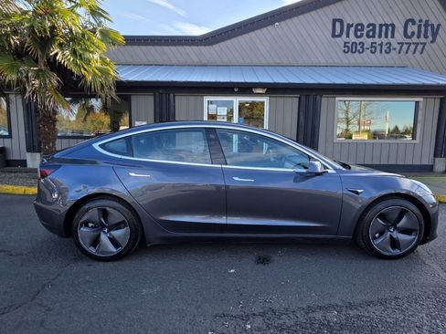 Used 2018 Tesla Model 3 Long Range AWD/4WD image 3
