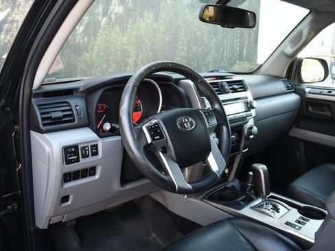 Used 2011 Toyota 4Runner SR5 w/ Premium Pkg w/Leather AWD/4WD image 14