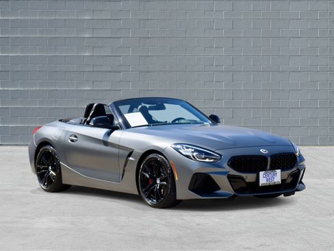 Certified 2022 BMW Z4 M40i w/ Premium Package image 1