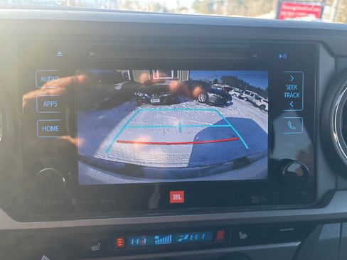 Used 2017 Toyota Tacoma SR5 image 24