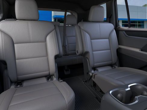New 2026 GMC Acadia Elevation w/ Elevation Premium Package FWD image 17