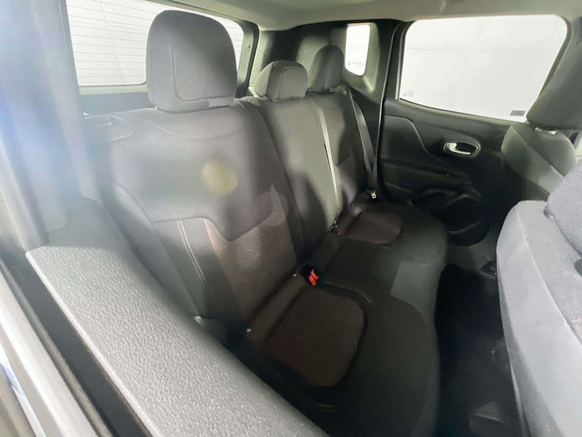Used 2023 Jeep Renegade Latitude w/ Sun/Sound Group AWD/4WD image 26