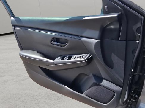 Used 2024 Nissan Sentra S FWD image 16
