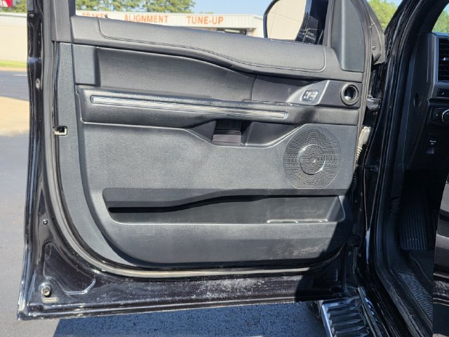 Used 2021 Ford Expedition XLT AWD/4WD image 16