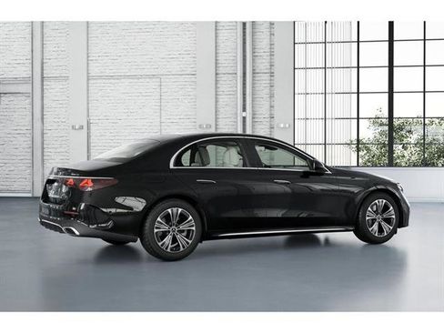 New 2026 Mercedes-Benz E 350 4MATIC Sedan image 18