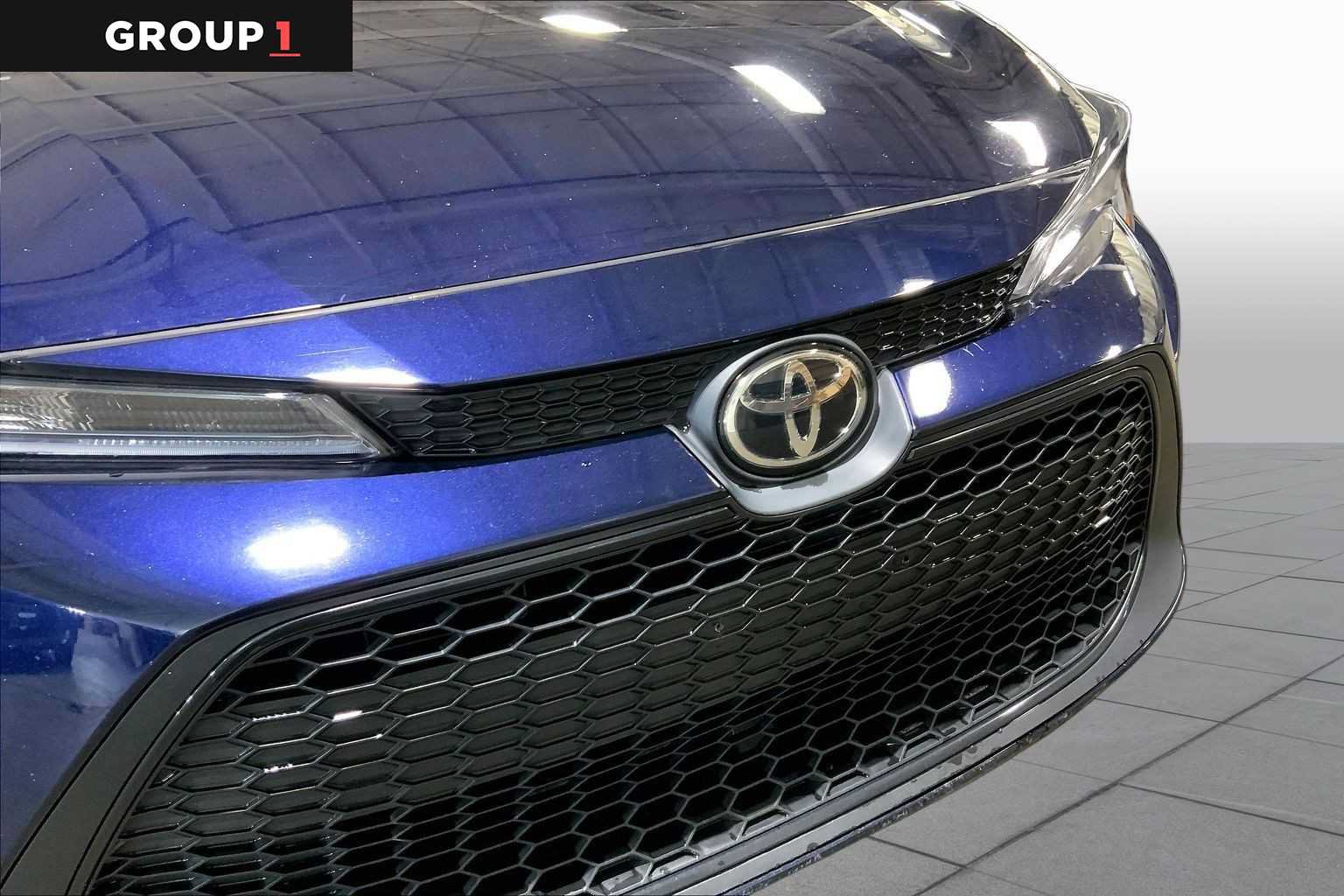 Certified 2022 Toyota Corolla LE FWD image 30