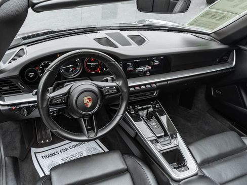 Used 2020 Porsche 911 Carrera RWD image 9