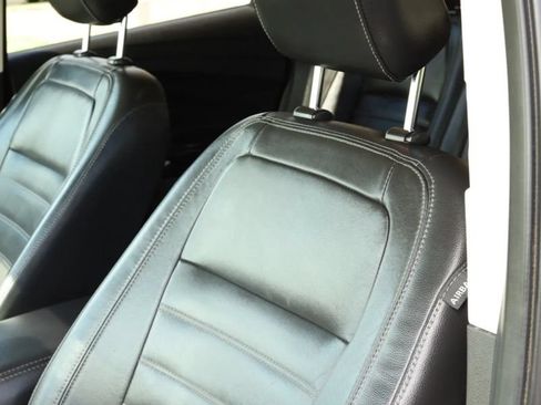 Used 2018 Ford Escape SEL AWD/4WD image 17