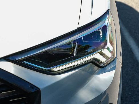 Used 2023 Audi Q3 2.0T Premium w/ Convenience Package image 8