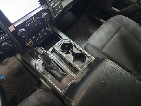 Used 2020 Ford F150 XLT w/ Equipment Group 302A Luxury AWD/4WD image 22
