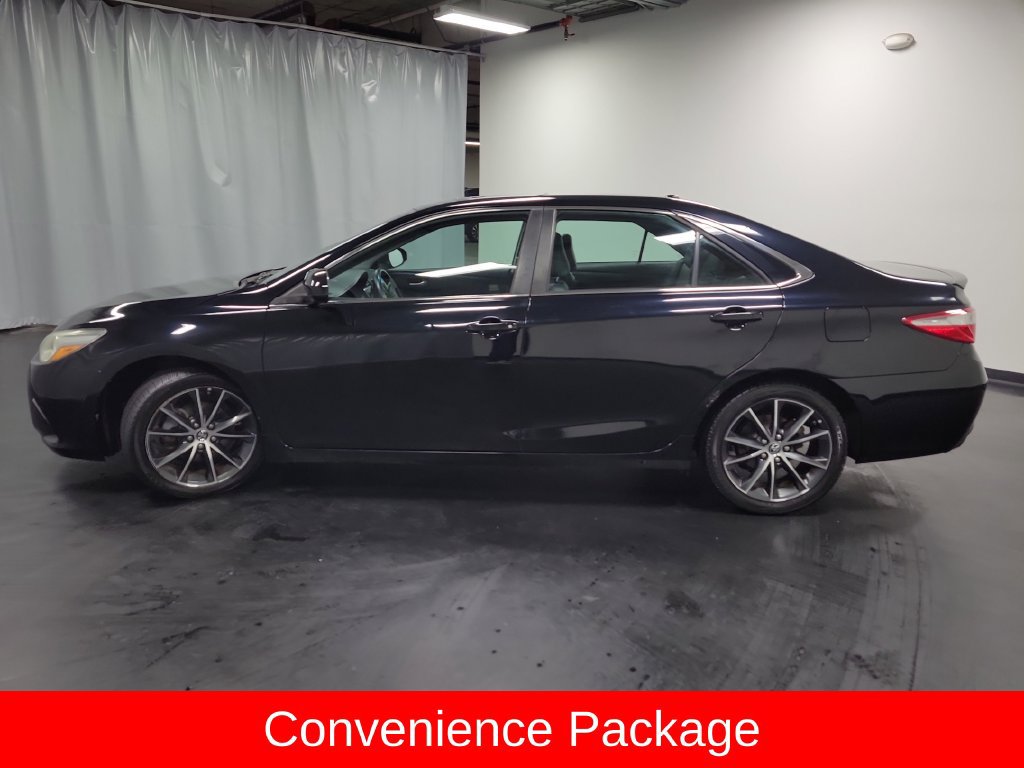 Used 2016 Toyota Camry XSE w/ Moonroof Package FWD image 5