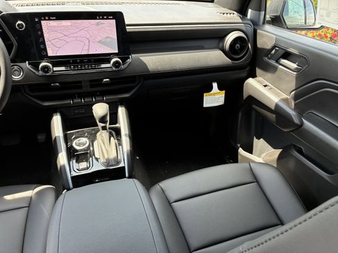 New 2026 Chevrolet Colorado W/T AWD/4WD image 19
