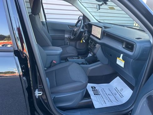 New 2025 Ford Maverick XL image 31