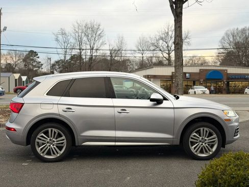 Used 2018 Audi Q5 2.0T Premium Plus w/ Premium Plus Package AWD/4WD image 7