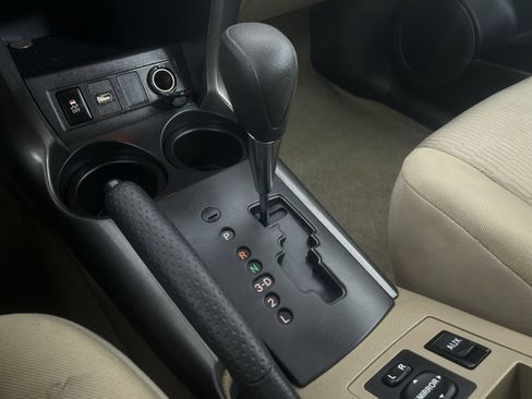 Used 2009 Toyota RAV4 2WD image 20