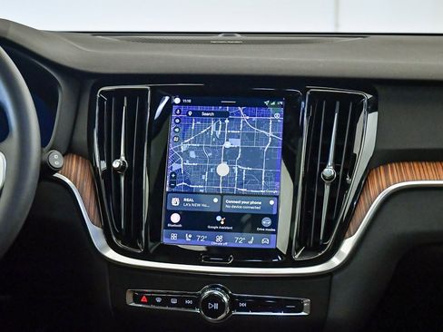 Certified 2026 Volvo V60 B5 Cross Country Plus w/ Climate Package AWD/4WD image 14